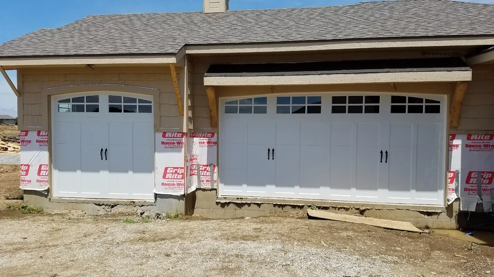 Installations from June to August 2017 by Royal Garage Door - Photo 25
