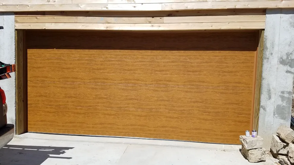 Royal Garage Door - Photo 12
