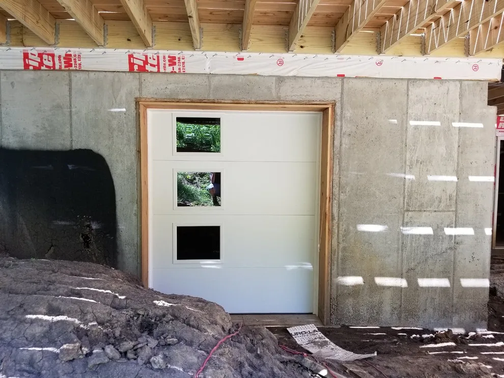 Installations from June to August 2017 by Royal Garage Door - Photo 5