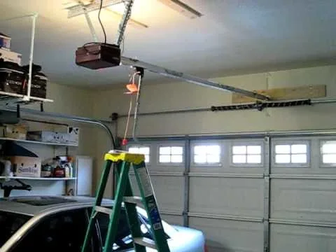Local Garage Door Repair Bothell - Photo 2
