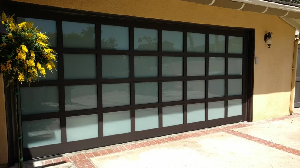 Besser Bros Garage Doors - Photo 14