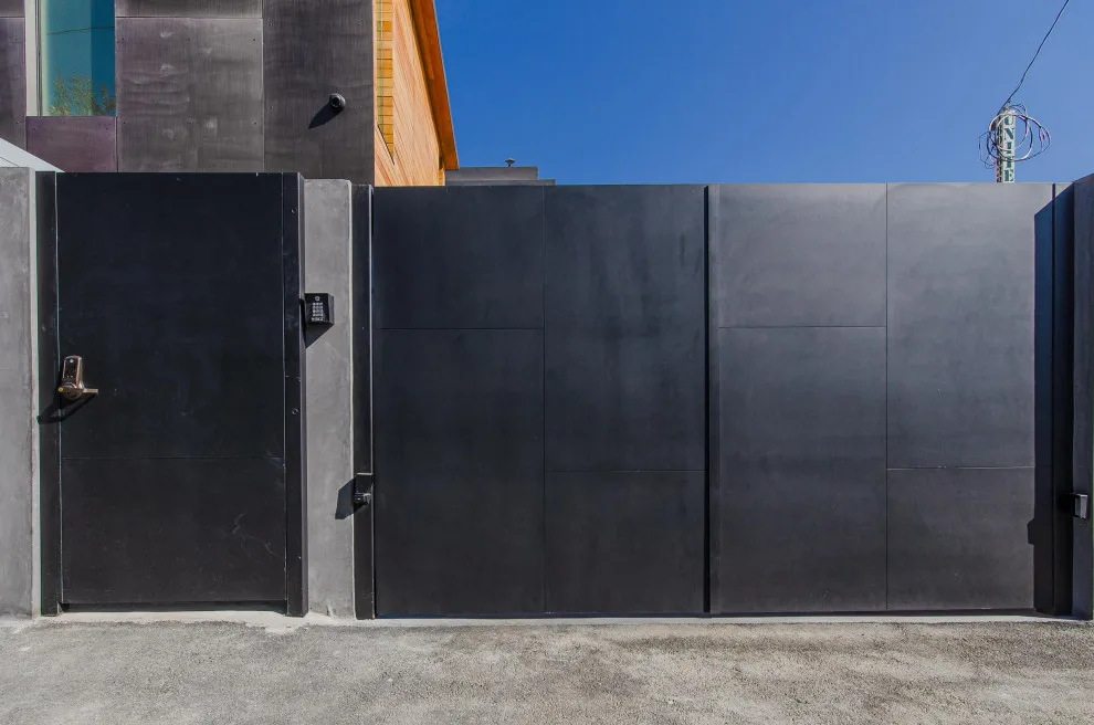 Contemporary Tailored Gates in Beverly Hills by Pacific Garage Doors & Gates - Photo 4