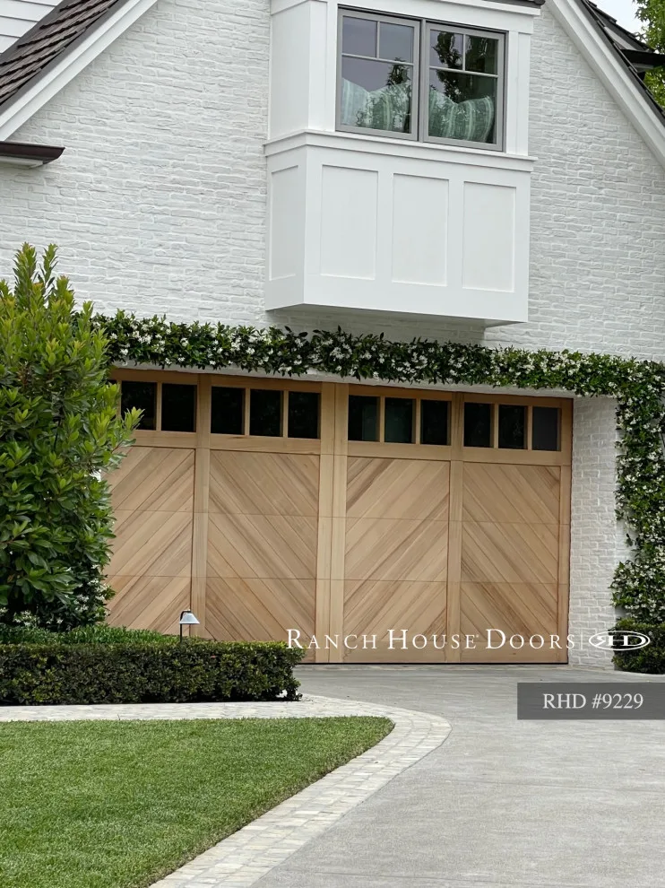 Ranch House Doors - Photo 11