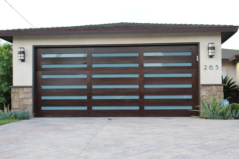 Contemporary glass garage door by Ziegler Doors Inc. - Photo 3