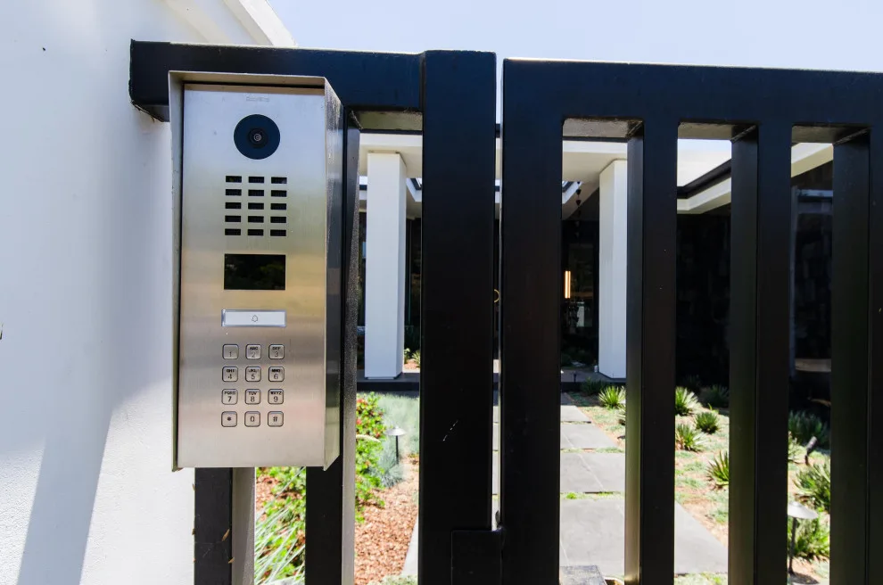 Contemporary Steel Gates and Panoramic Frameless Glass Garage Door by Pacific Garage Doors & Gates - Photo 3