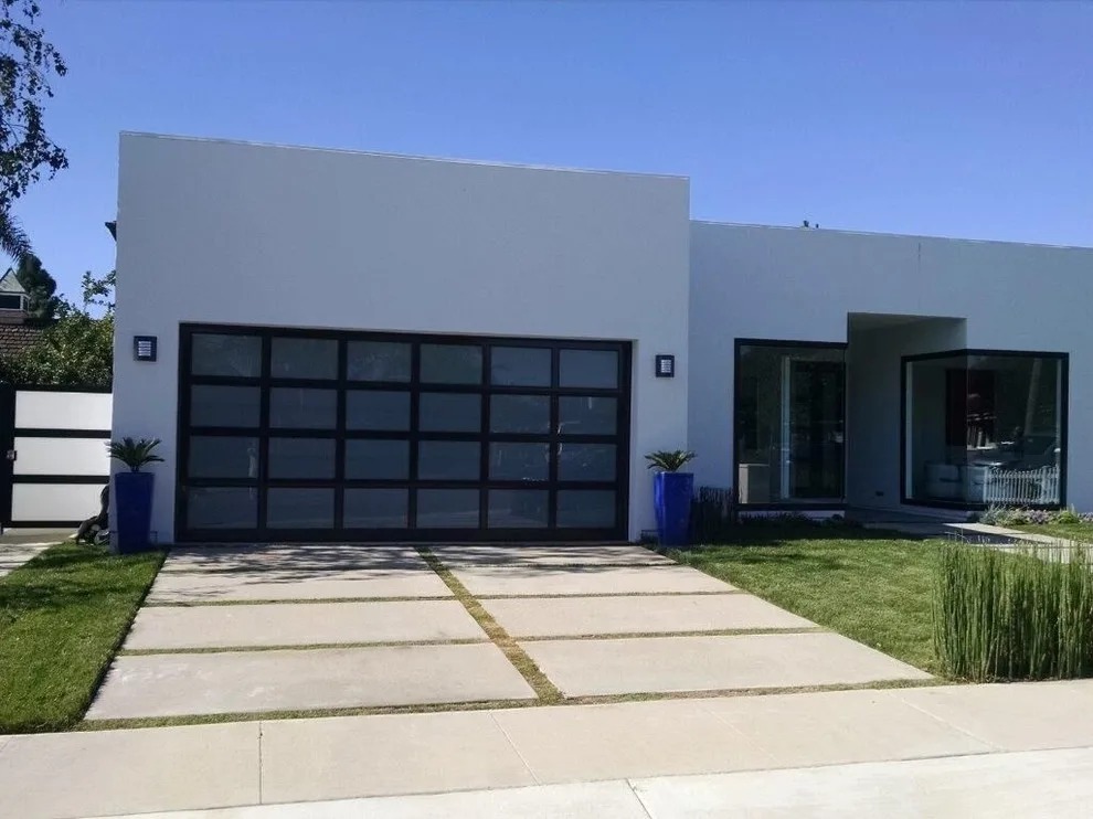 Contemporary Garage Door for Newport Beach by Besser Bros Garage Doors - Photo 3