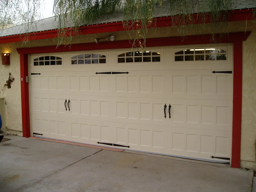 Pioneer Overhead Door - Photo 2