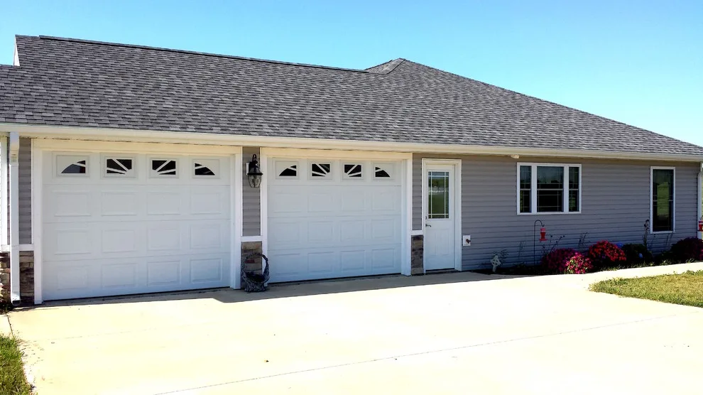 Hometown Garage Door - Photo 6
