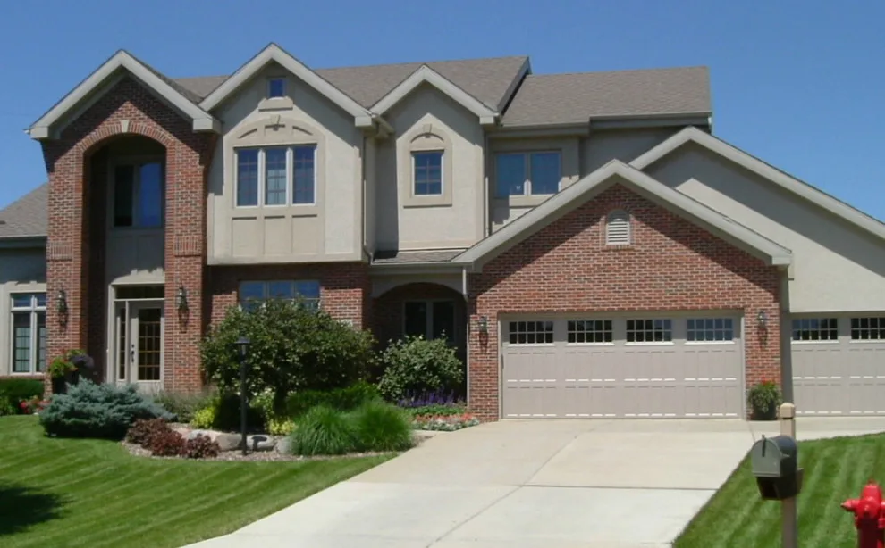 R & R Doors Inc. - Photo 4