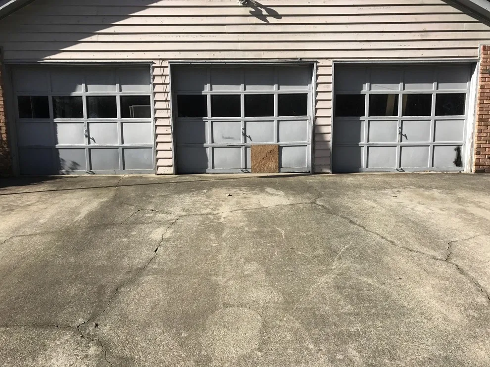 Ready Lift Overhead Door - Photo 3