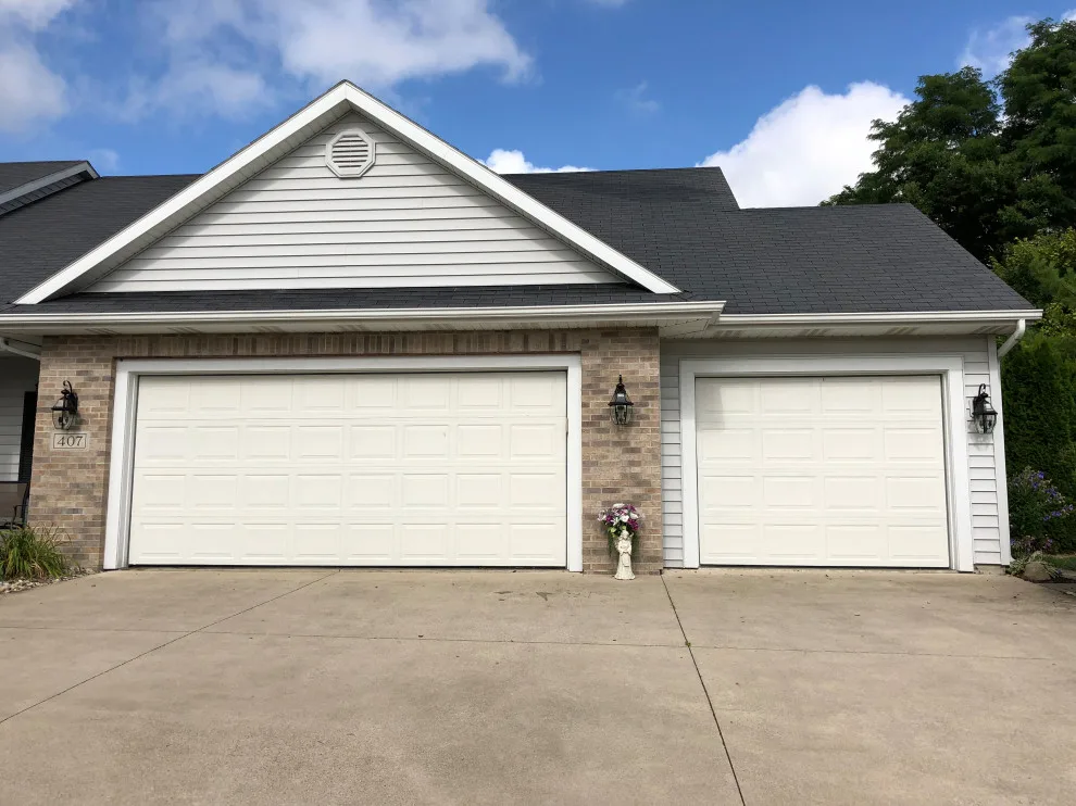 Raynor Door Authority Of Fort Wayne - Photo 4