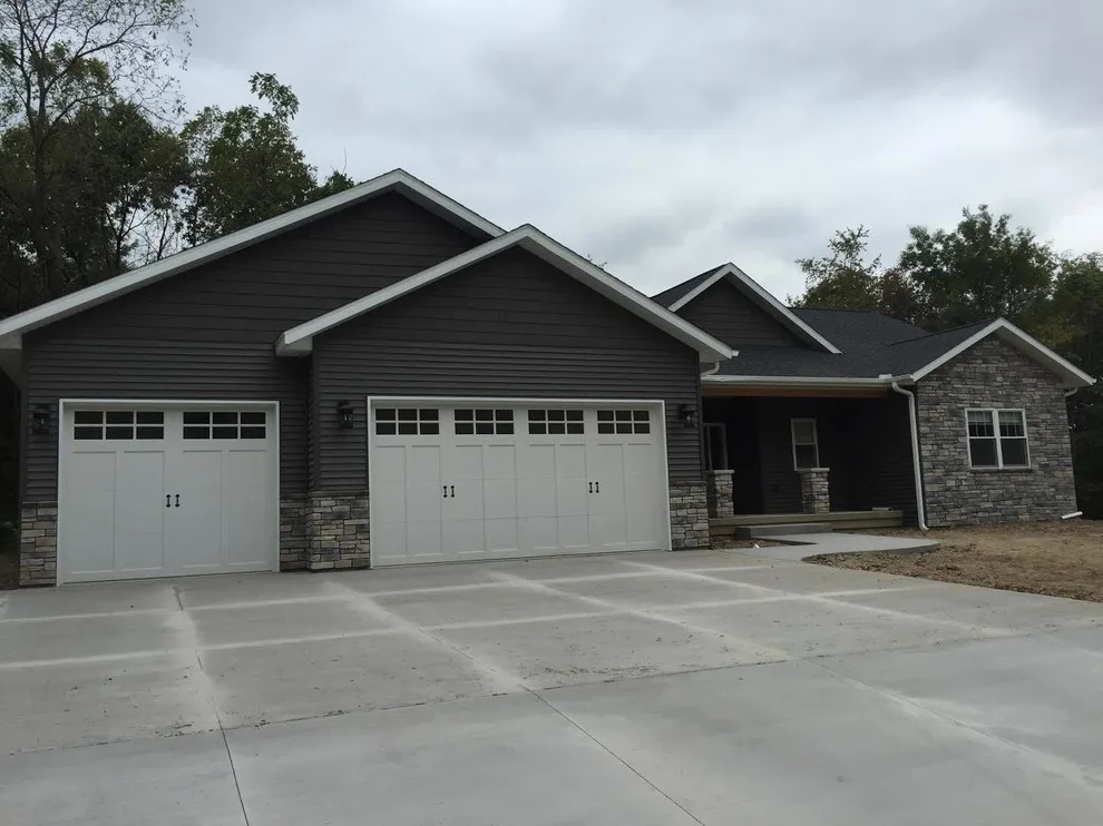 Raynor Residence by Courtesy Door Sales & Service - Photo 7