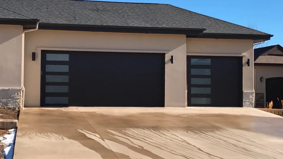 Jeanne's Garage Doors - Photo 6