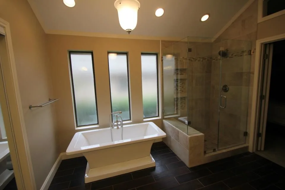 Oasis Shower Doors - Photo 10