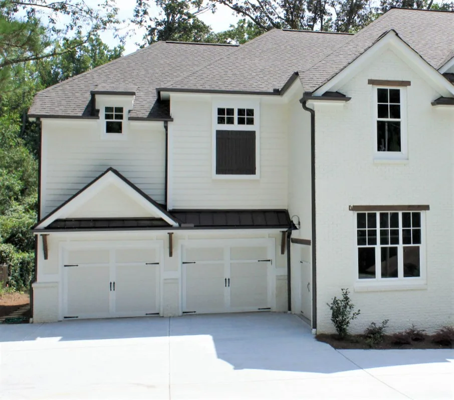 Seamless MDF Composite Surface - Solid (Without Glass) by Doorsmith Inc. - Photo 15