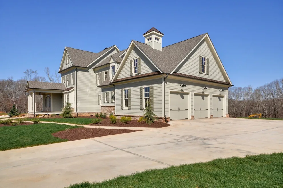 Seamless MDF Composite Surface - Solid (Without Glass) by Doorsmith Inc. - Photo 7