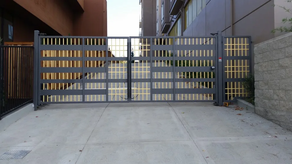 West Coast Overhead Door Co - Photo 14