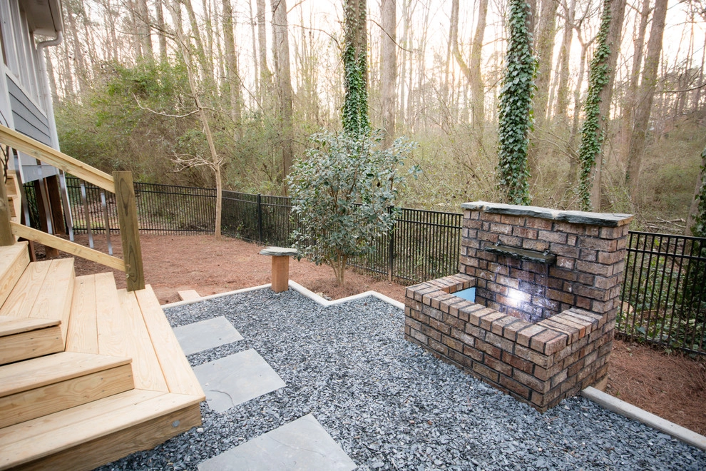 Modern Woodland Hideaway by City Garden Company - Photo 9