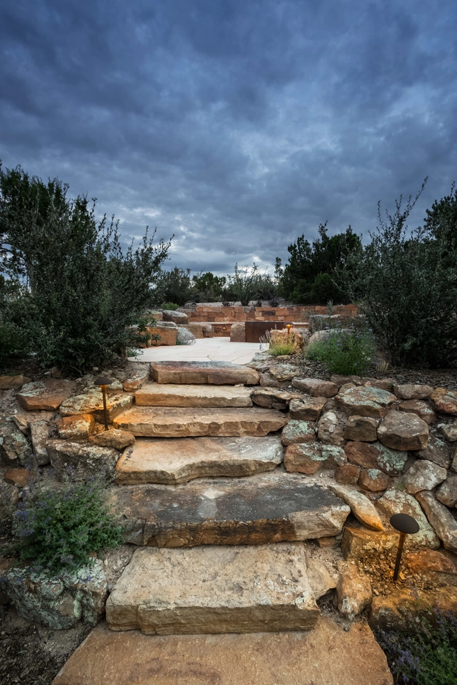 Moorish-Inspired Courtyard Pool by Clemens & Associates Inc. - Photo 11