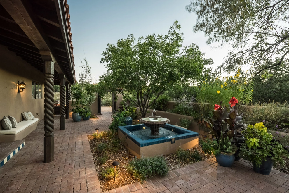 Moorish-Inspired Courtyard Pool by Clemens & Associates Inc. - Photo 3