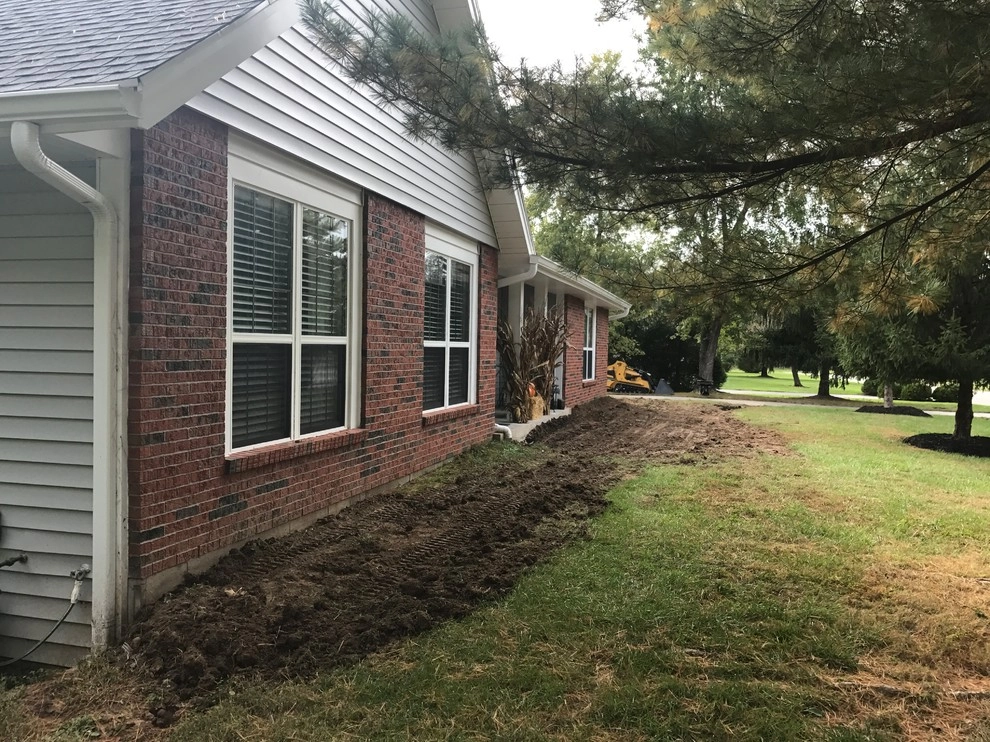 Town & Country Frontyard Makeover by Clipper Tree & Landscape - Photo 7