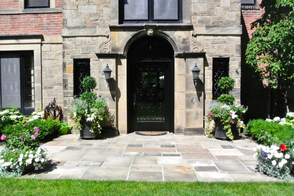 Entryway by New Vista Enterprises - Photo 5