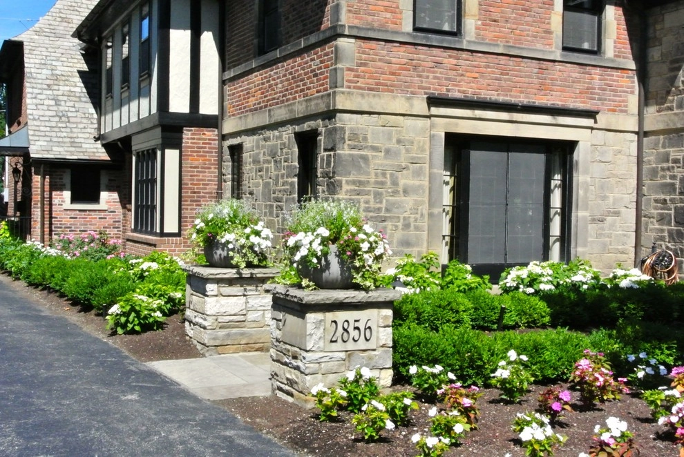 Entryway by New Vista Enterprises - Photo 9