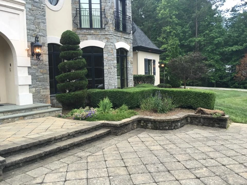 Mocho Lawn Care And Landscaping - Photo 9