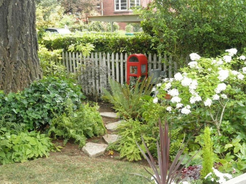 Coffee Grounds Garden Design - Photo 5