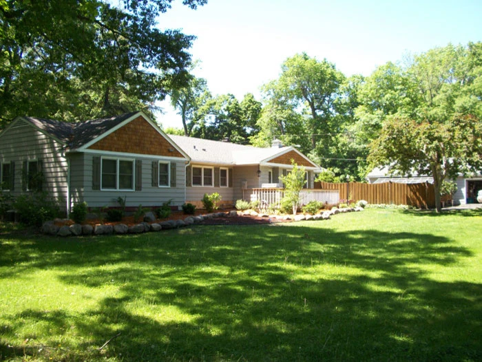 Punz Landscaping - Photo 6