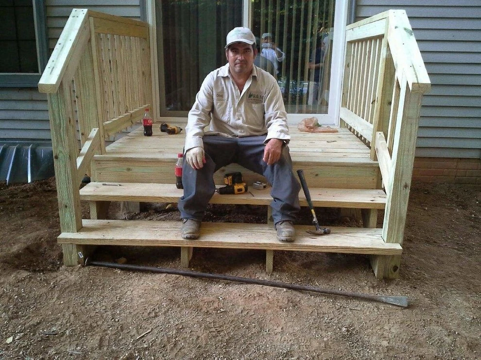 R And M Landscaping - Photo 3