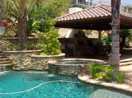 R And R Pool & Landscaping - Photo 2