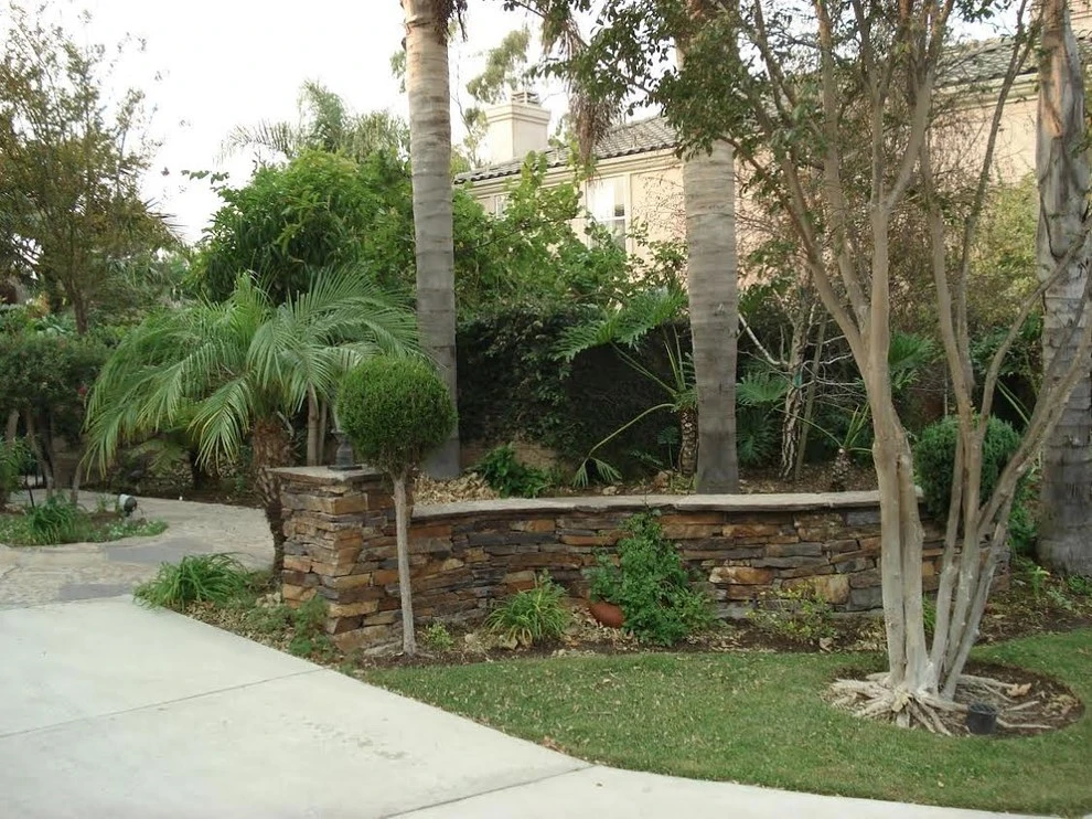 R And R Pool & Landscaping - Photo 14