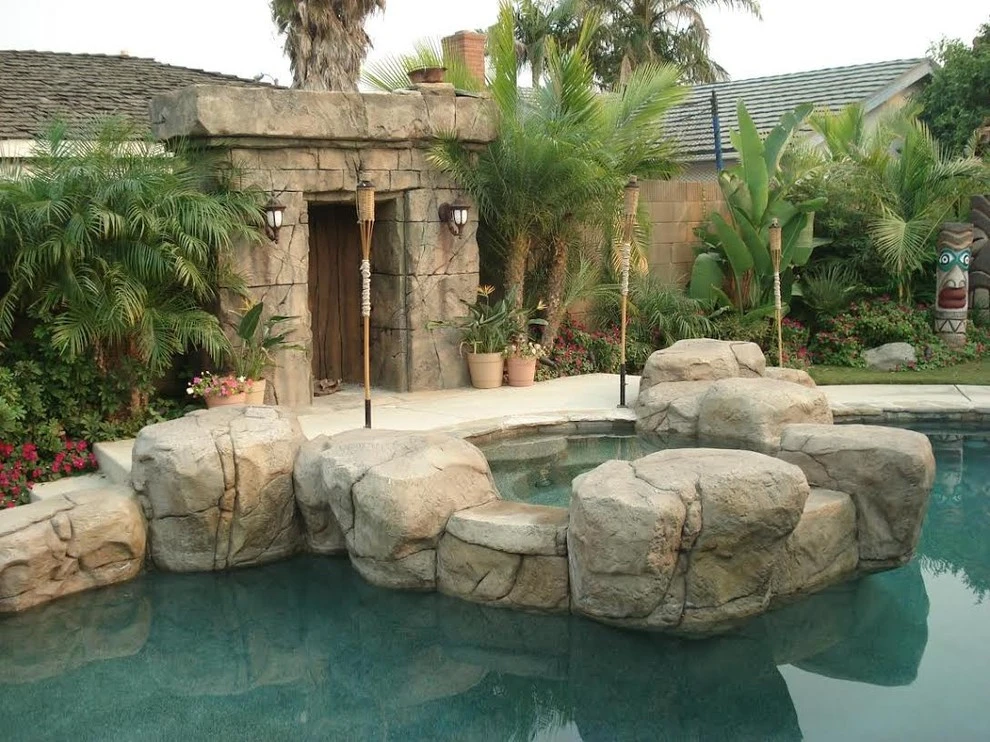 R And R Pool & Landscaping - Photo 3