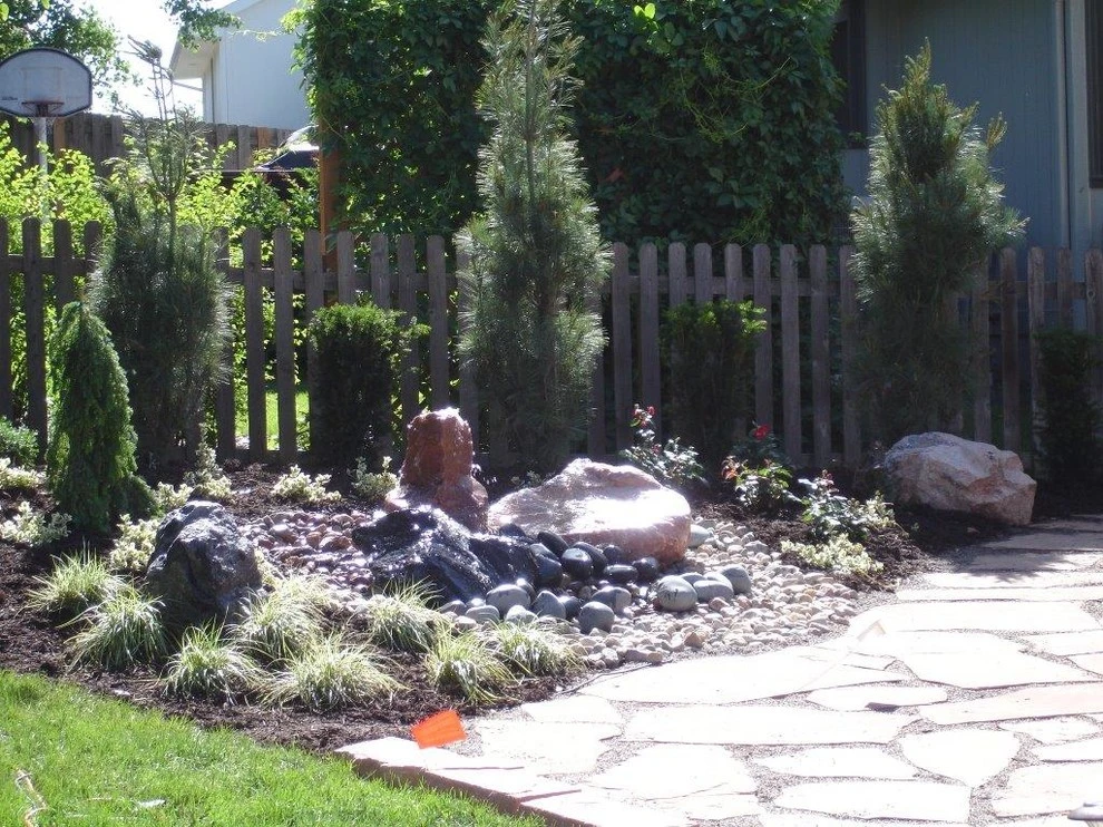 Moore's Landscaping & Nursery - Photo 2