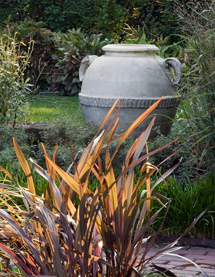Artful Details by Craig Bergmann Landscape Design - Photo 8