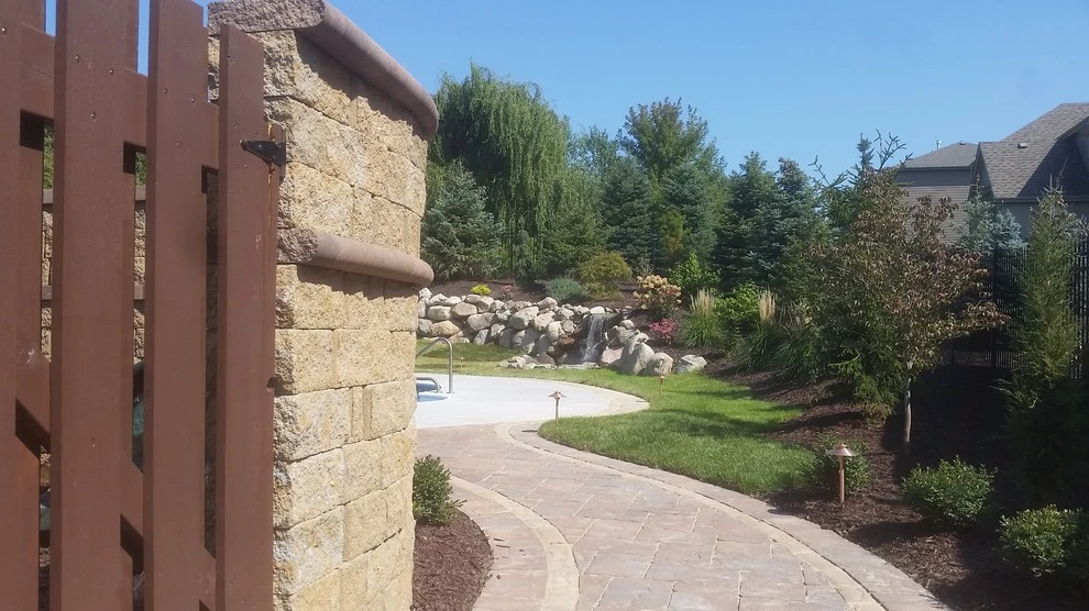 Sunrise Lawn & Garden - Photo 9