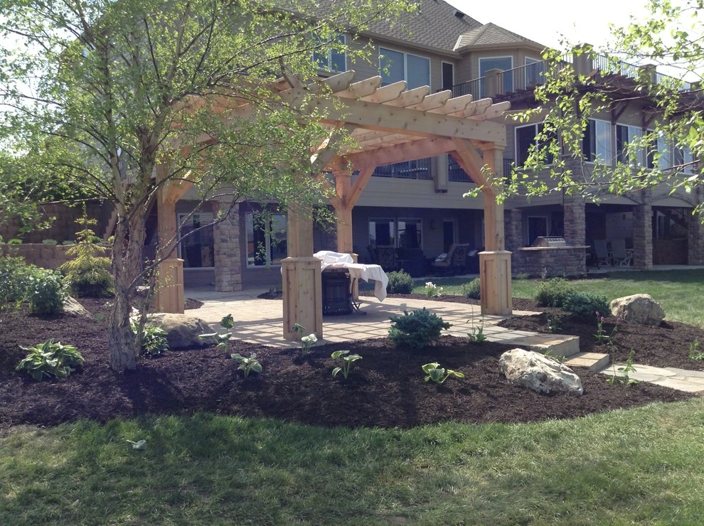 Sunrise Lawn & Garden - Photo 8