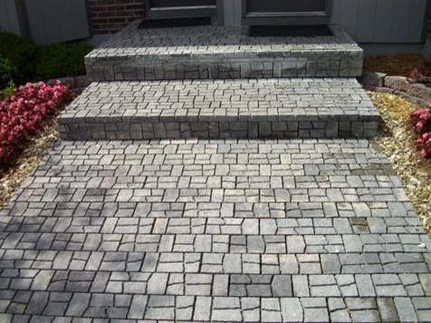 T And R Lawncare - Photo 3