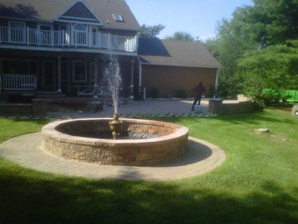 Tenezaca Landscaping - Photo 12
