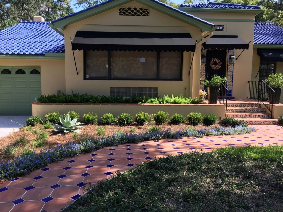 Old San Marco - Spanish by Cynthia Burns Landscape Design - Photo 3