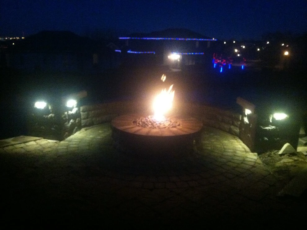 Omaha Fire pits / fireplace by Scott Designs - Hardscapes And Water Features - Photo 22