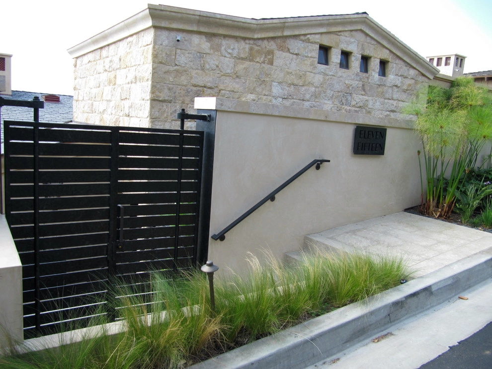 Soft Contemporary in Laguna Beach by Dale Waldo Landscape Architecture - Photo 6