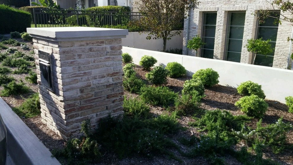 Traditional & Classic in Newport Beach by Dale Waldo Landscape Architecture - Photo 6