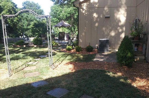 Wolfe Lawn & Landscape LLC - Photo 8