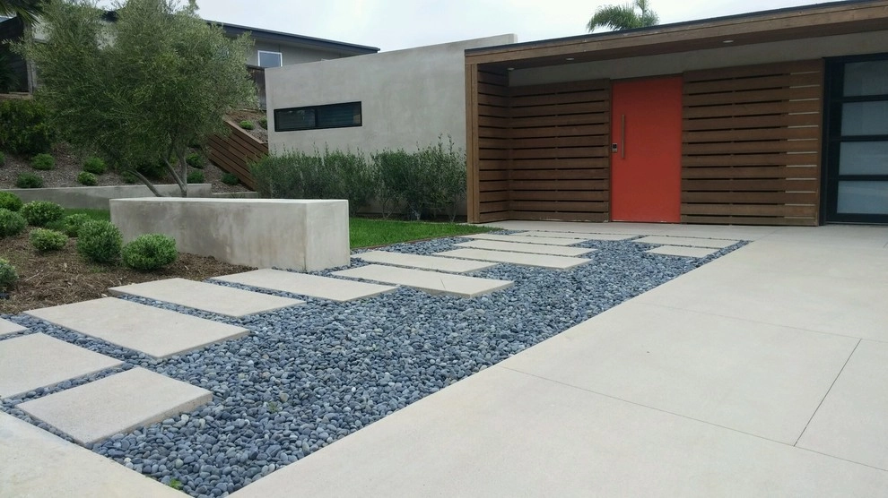 Mid Century Modern by Dale Waldo Landscape Architecture - Photo 2