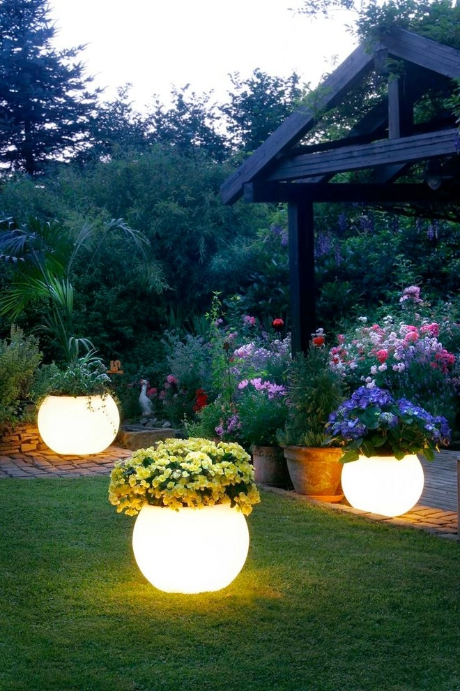 Lights to Enliven Your Home Outdoor. by Dana Pacific Landscape - Photo 4