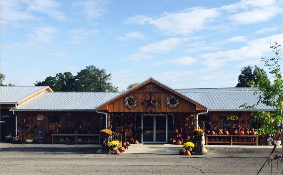 Warren Family Garden Center - Photo 3