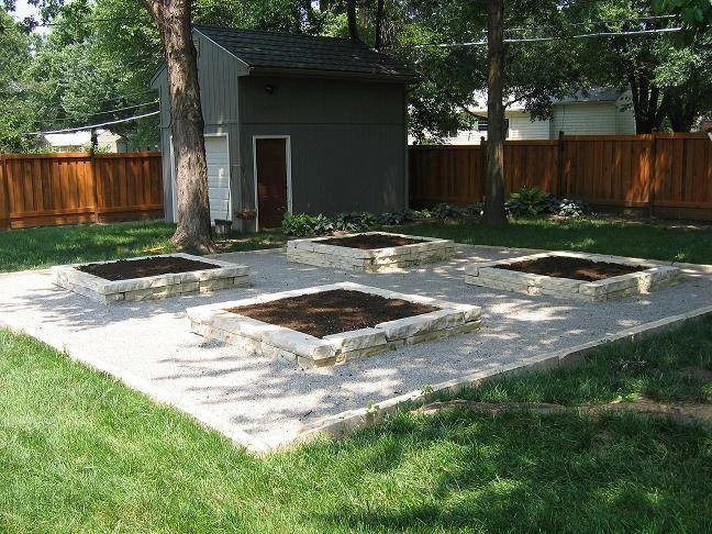 Walls & Planters by Willowridge Landscape Inc. - Photo 3