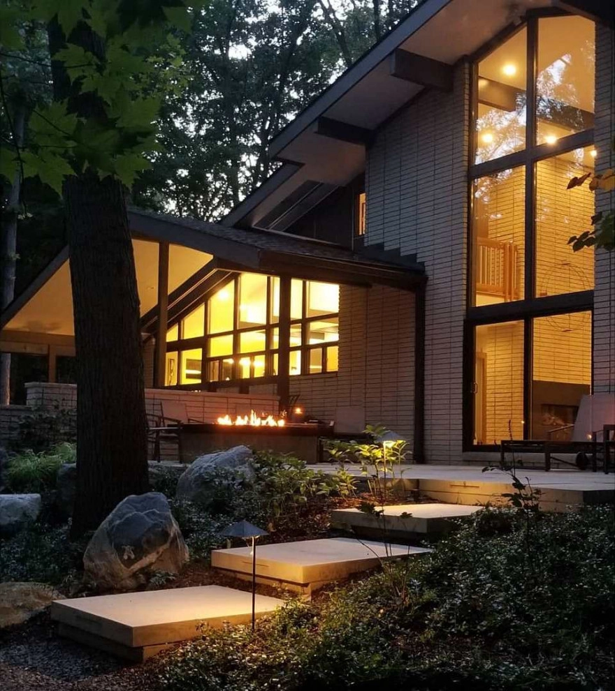 Garden for a Mid Century Home by Daryl Toby - AguaFina Gardens International - Photo 4